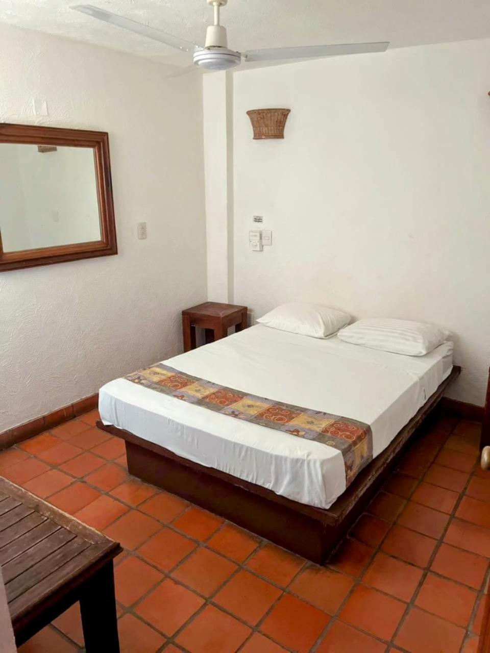 Casa Shaguiba Hotell Crucecita  Exteriör bild